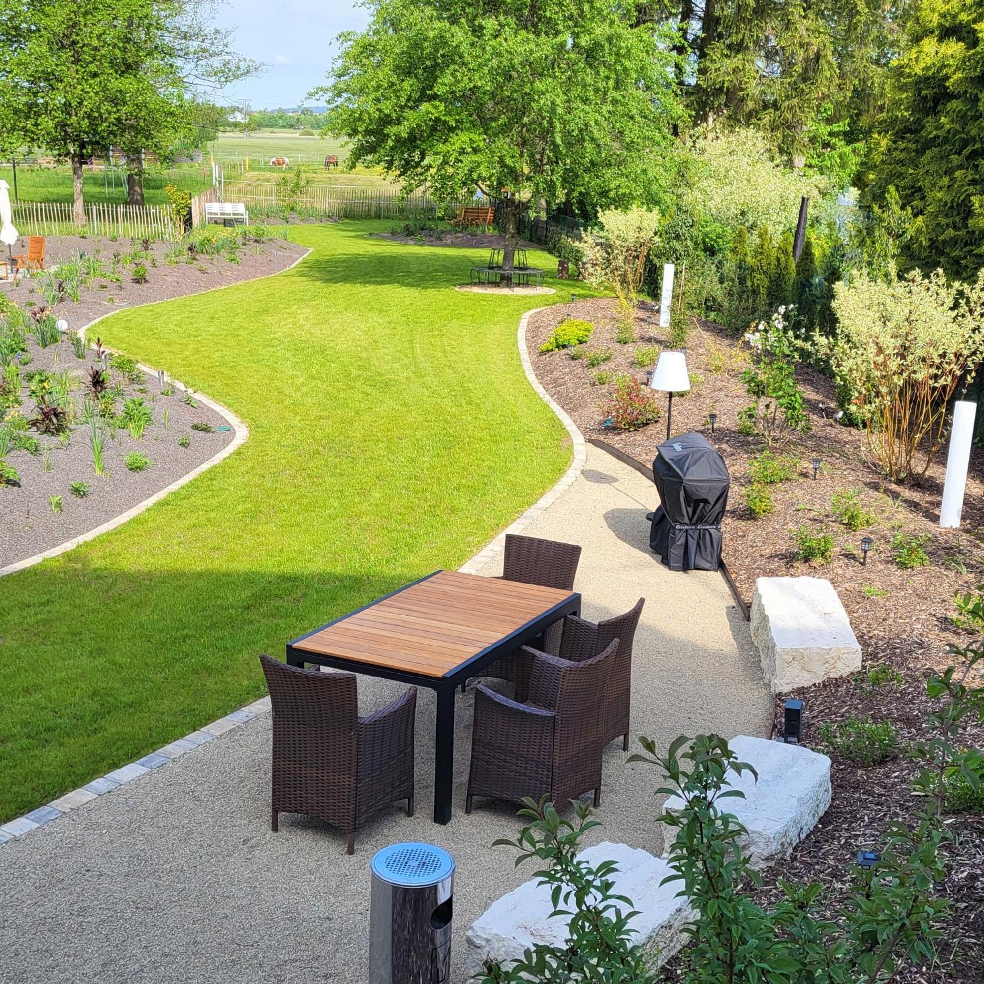 Komfort Ferienwohnungen Mit Wellness-Garten - Gaestehaus Am Bachlauf - Losheim Am See Habitación foto